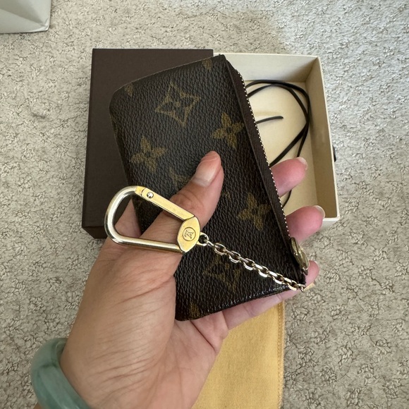 Louis Vuitton Key/Coin Pouch - Picture 2 of 5